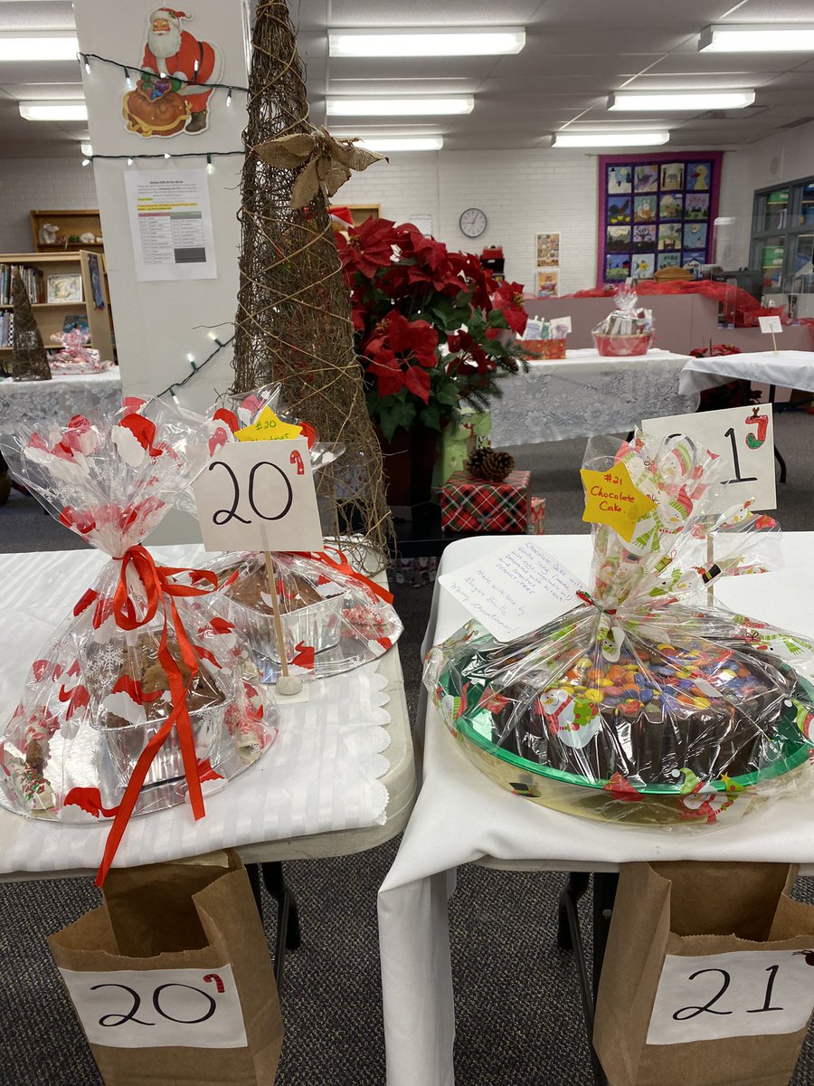 6Mme_Roy's tweet photo. Christmas Raffle Day!!! So many great treats to win! Thanks to our wonderful grade 6 parents for contributing in various ways to help make this a successful day! Good luck everyone! @StLeonardOCSB #ocsb https://t.co/UQnUticwBQ