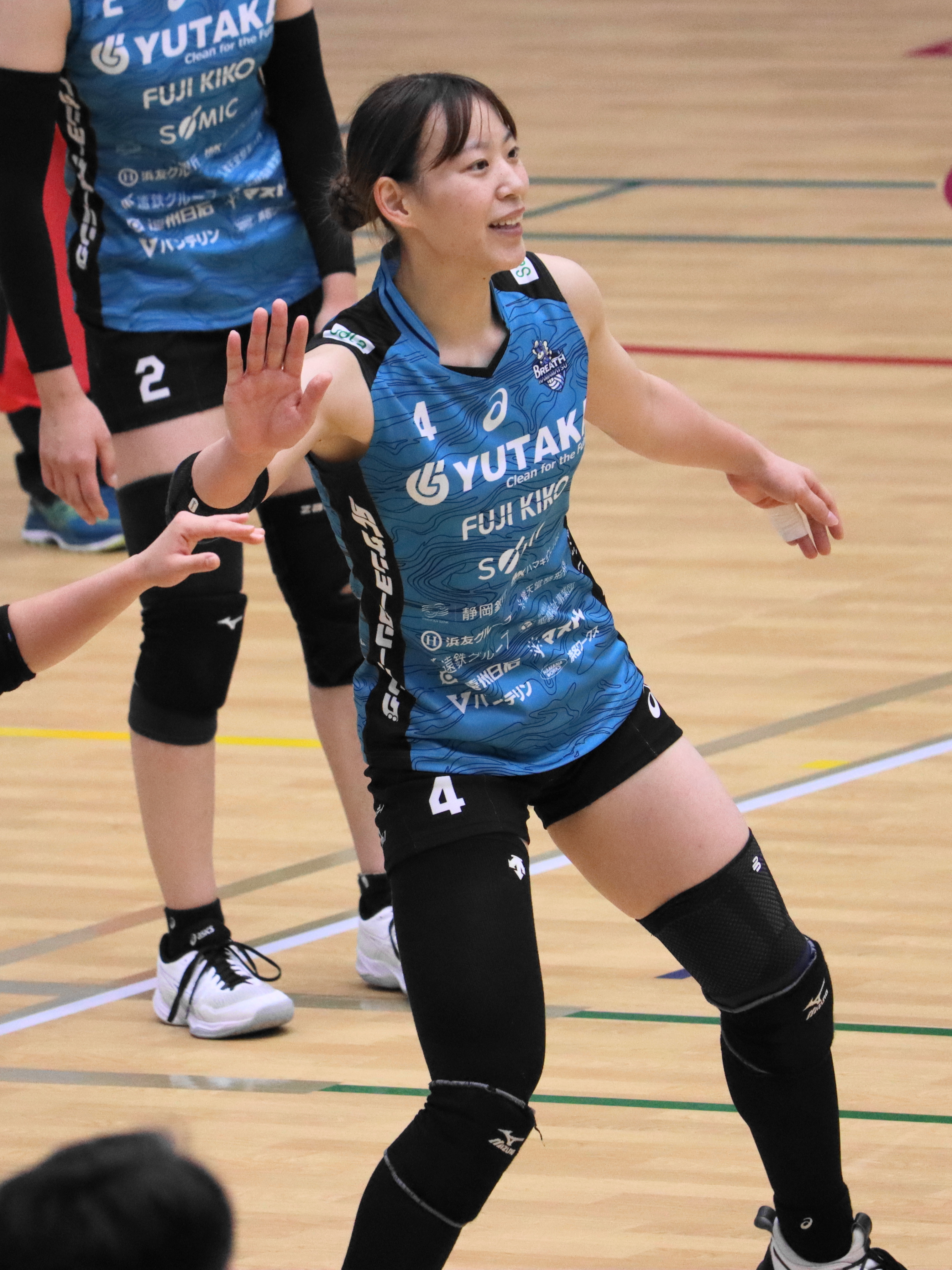 鈴木彩綾 2021.12.15 今夜のK-mixアンカーナイト、ブレス浜松 Feel Our Breat は、鈴木沙彩選手でした。  今夜も誰が出演するのかわかりませんでした。 オフィシャルからの案内は無くしたのでしょうか？ #ブレス浜松 #鈴木沙彩 選手 #4サエ #Kmix ...