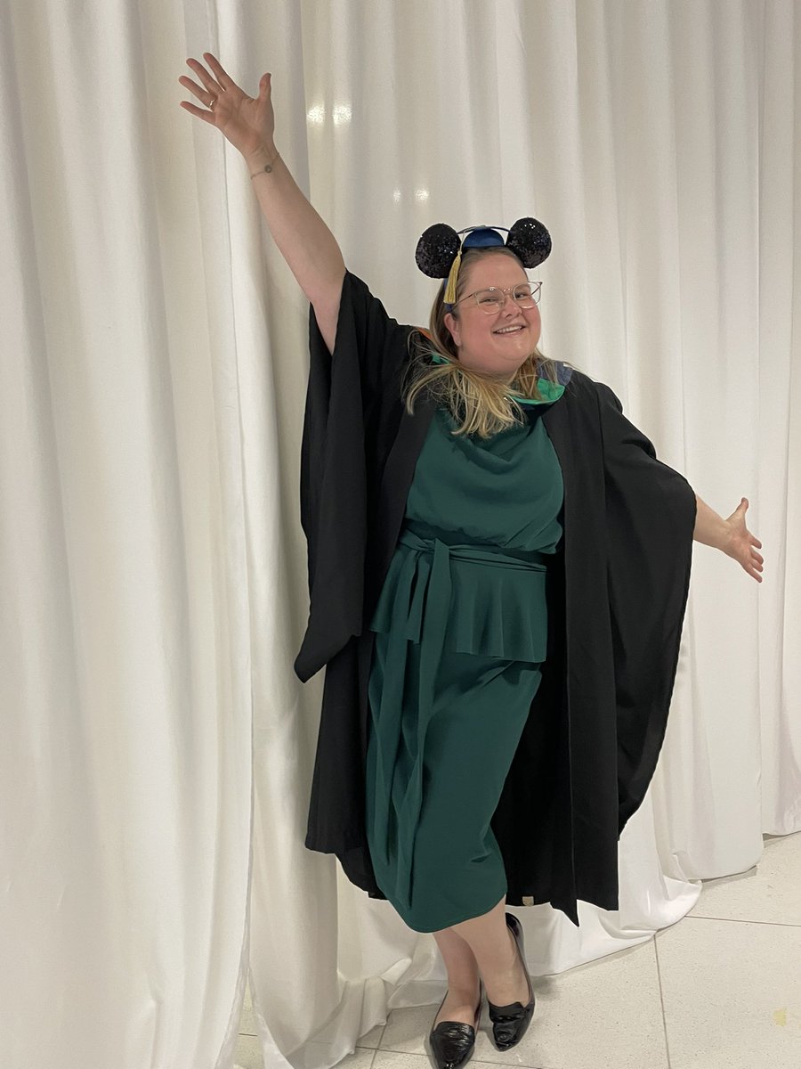 JennieW14's tweet photo. Congratulations to all those who have graduated today. Some amazing achievements &amp; significant contributions to leadership and innovation in healthcare. Be proud of all that you have achieved #NTUGraduation @NTUNursing @NTUSocSciences @nottmhospitals https://t.co/ZyMiNgsBax