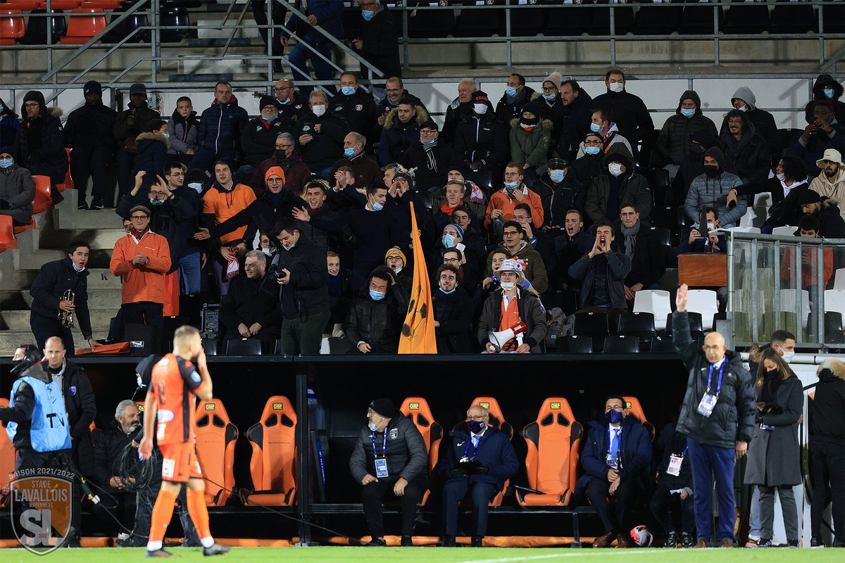 🏟️ Le <a href="/stadelavallois/">Stade Lavallois</a> meilleure affluence de <a href="/NationalFFF/">Championnat National</a> !

👥Avec 3 698 spectateurs de moyenne depuis le début de la saison, le club possède la meilleure affluence de National.

💥Record pour le derby qui a réuni 6⃣ 2⃣0⃣0⃣ spectateurs !

Merci pour votre soutien ! 🤩⚫️🟠