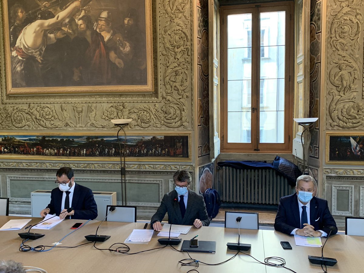spreco_zero's tweet photo. Nutrinform vs Nutriscore: sistemi di etichettatura a confronto.7000 consumatori di 7 Paesi del mondo (campione statistico) bocciano il semaforo #Nutriscore e scelgono le batterie #Nutriform.Presentati i dati #wastewatcher con Min. Patuanelli e Agrinsieme https://t.co/Y4CDgUfxX3 https://t.co/DcMiknTwzM