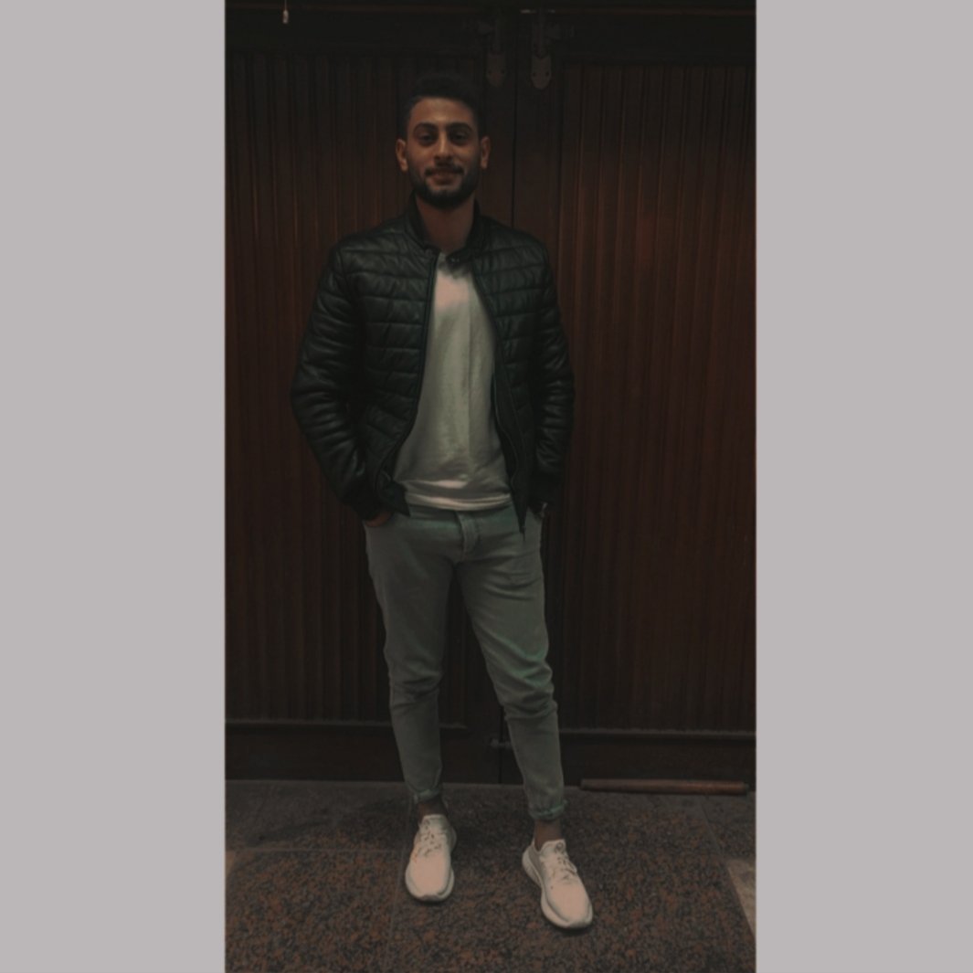 3azmaa_'s tweet photo. حلوه ؟!🖤😈 https://t.co/YNpXrYpAtp