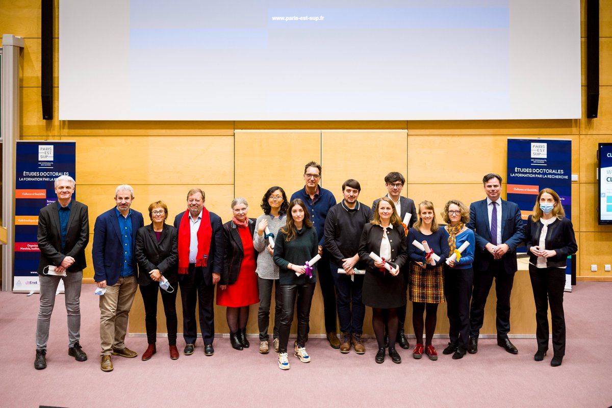 ParisEstSup's tweet photo. 📣 Retour sur la treizième édition des #PrixdeThese Paris-Est Sup, qui s'est tenue le 16 novembre dernier à @EcoledesPonts ! ➡️ https://t.co/mroCQ76d44 https://t.co/pu9MwjbIBW