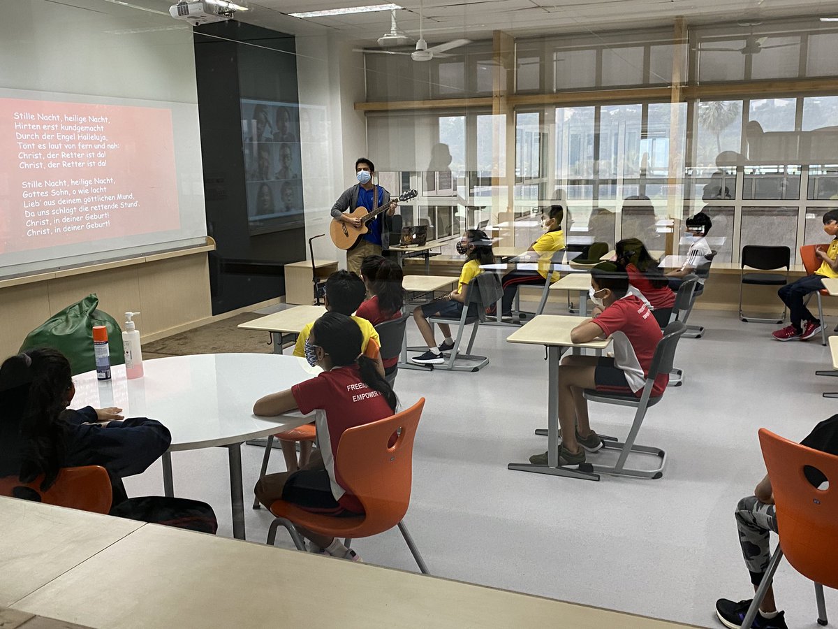 PYP_Teacher's tweet image. Finally have primary students in the building. Students were so happy to see their amazing teachers @oismumbai who planned engaging and fun activities for their first day back after 21 months. #newnormal #backinthebuilding