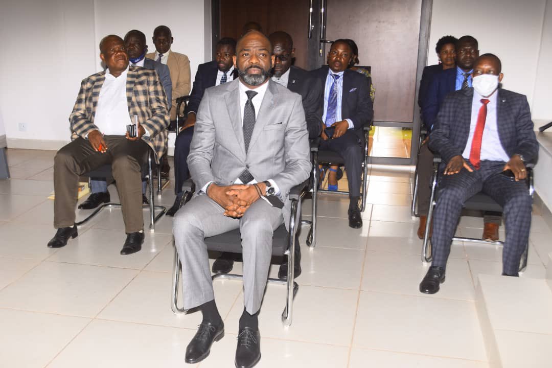 Le Gouverneur du Tanganyka @Monisamba a présenté ce mardi l’économie du projet d’edit budgétaire rectificatif pour l’exercice 2021 et celui de l’exercice 2022 devant les députés provinciaux. Les élus lui ont accordé 48h pour répondre à leurs préoccupations.