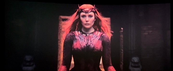 Rafinhl's tweet photo. Nem Tobey Maguire, nem Andrew Garfield, muito menos os 3 Tom Holland, eu surtei mesmo é com a Wanda na cena de #SpiderManNoWayHome nas cenas pós-Créditos 
#NoWayHome https://t.co/cD86vvp64J