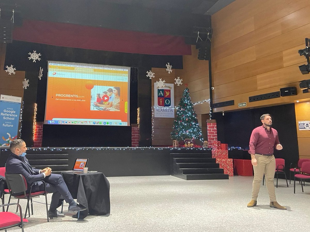 eimlearning (@eimlearning) on Twitter photo Simplemente genial la ponencia de <a href="/Marcos_Ascanio/">Marcos Ascanio</a> "De las #destrezas al conocimiento", que hemos disfrutado hoy durante la II Jornada de Innovación Educativa en <a href="/colegio_alameda/">Alameda International School</a>.
¡Cómo siempre fantástico! ✌️ Simplemente genial la ponencia de <a href="/Marcos_Ascanio/">Marcos Ascanio</a> "De las #destrezas al conocimiento", que hemos disfrutado hoy durante la II Jornada de Innovación Educativa en <a href="/colegio_alameda/">Alameda International School</a>.
¡Cómo siempre fantástico! ✌️