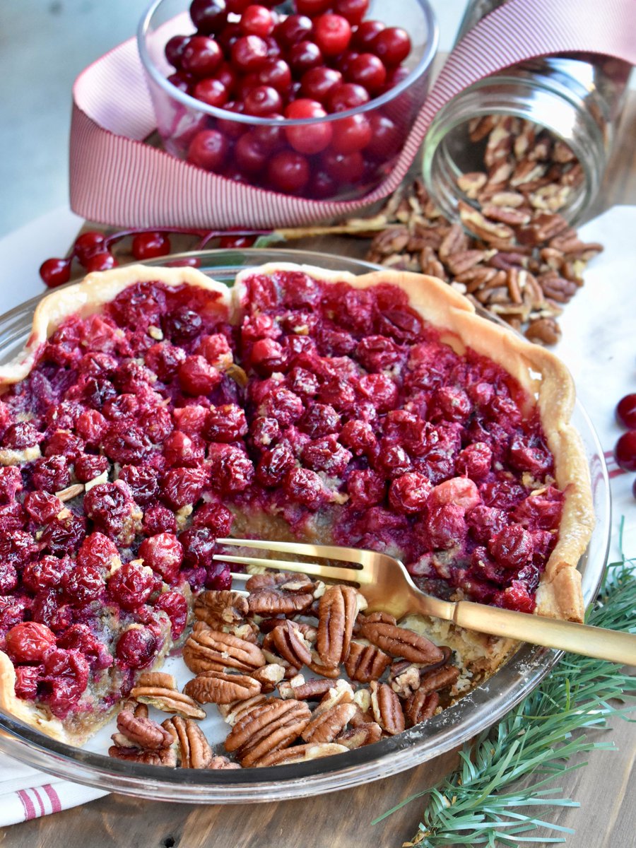 This Cranberry Pecan Pie is a refreshing take on a classic nostalgic favorite. Get this tasty recipe by <a href="/ThanhRasico/">Sip Still Eat Pretty</a> on our Instagram, CranberryInstitute! 🥧 bit.ly/3DXVQQh