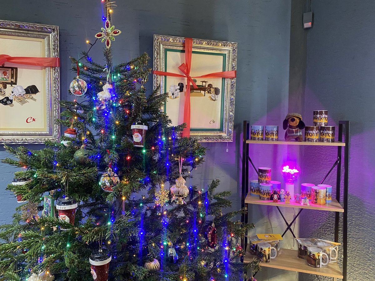 ConorHouston_'s tweet photo. I’ve been out meeting local businesses in #Comber today - came across this gem - #WillowTreeCafe & the amazing work of local artist @craigkennyart - get along and check it out ⬇�� https://t.co/H3EDuFCg9Z