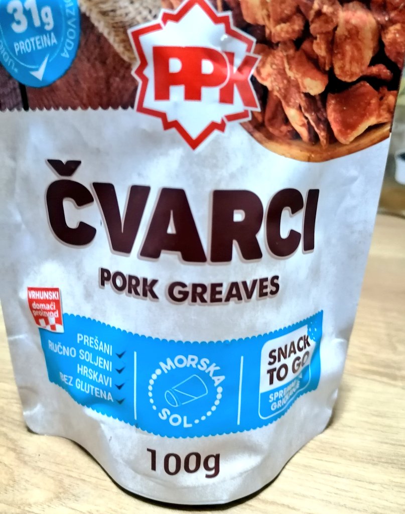 darjanr's tweet image. Сакам да поканам девојка на прв дејт да шетаме на снегот и да и кажам ја ќе земам за грицкање уживај и паковањево да го извадам озбилен само за да ја видам реакцијата.