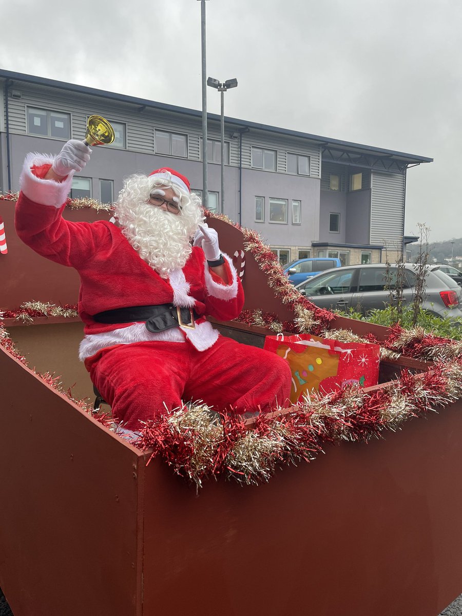 MaestegSchool's tweet image. Whilst staff weren’t teaching today  the Well-being faculty &amp;amp; Santa Clause delivered lots of gifts to Caerau, Garth and Bryn Celyn residential home - he’s been very busy indeed!🎅🏻 #HoHoMotivatedtostrive #maesteg21