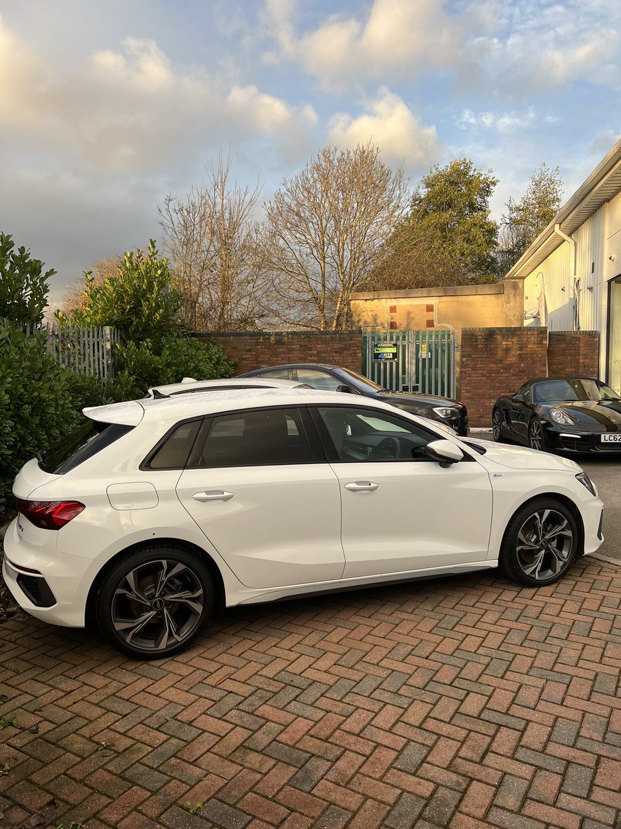 BennettRenault's tweet photo. Audi A3
2021
2214 miles
1.0L Petrol
Automatic
£29,923
Contact 0113 4877 777
#Audi #AudiA3 #Renault #Usedcar #Newcar #21plate https://t.co/QyWYG4fuZs