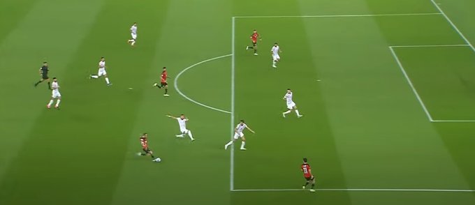 تسلل على زيزو.. تألق للحارس أمام مروان حمدي أخطر فرصة في المباراة... تسلل على زيزو.. تألق للحارس أمام مروان حمدي أخطر فرصة في المباراة...