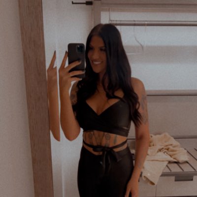 asiahlee14's tweet photo. #NewProfilePic https://t.co/yebC6YcFAS