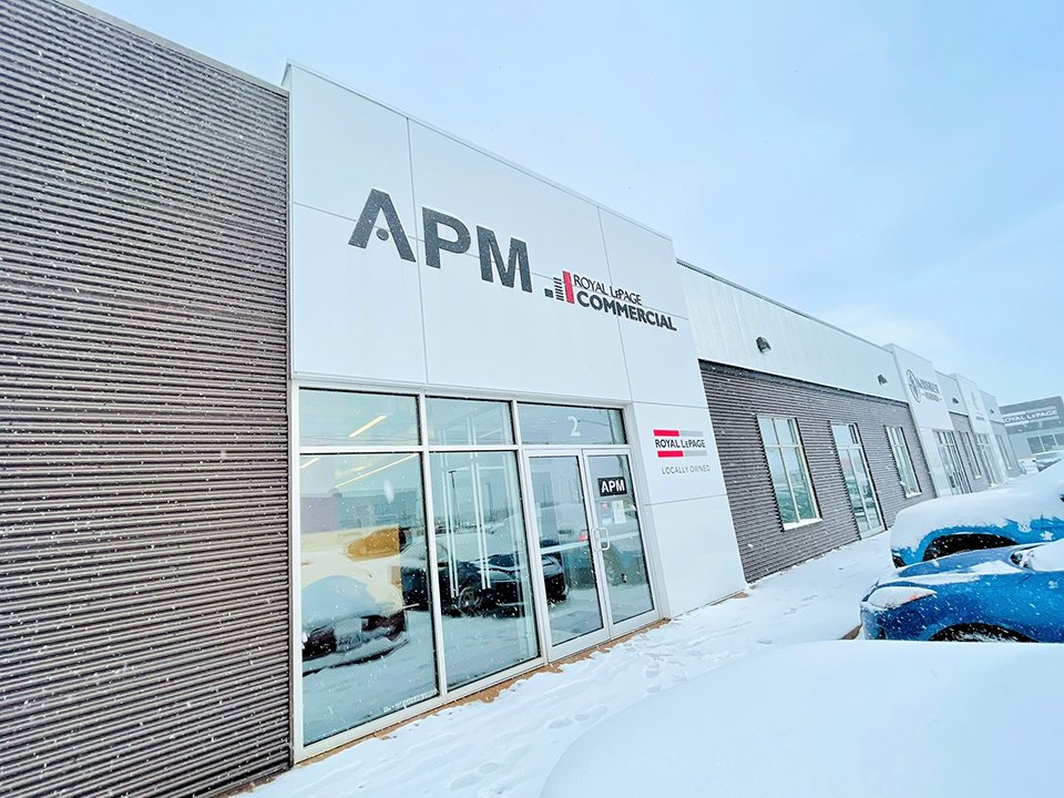 APMSells's tweet photo. Weather can change rapidly, but everyday is a beautiful day at #APMCommercial. Contact us if you need further assistance with #commercialrealestate.
Royal LePage APM Commercial is a commercial real estate brokerage office that focuses on all aspects of real estate.
#experienceAPM https://t.co/kVr9DgeNVe