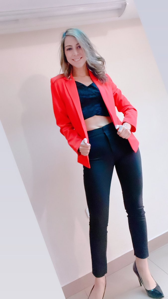 FernandaRoldn7's tweet photo. Proponerse lo mejor también es una meta  🌻☘️ https://t.co/3rGWnyPbze