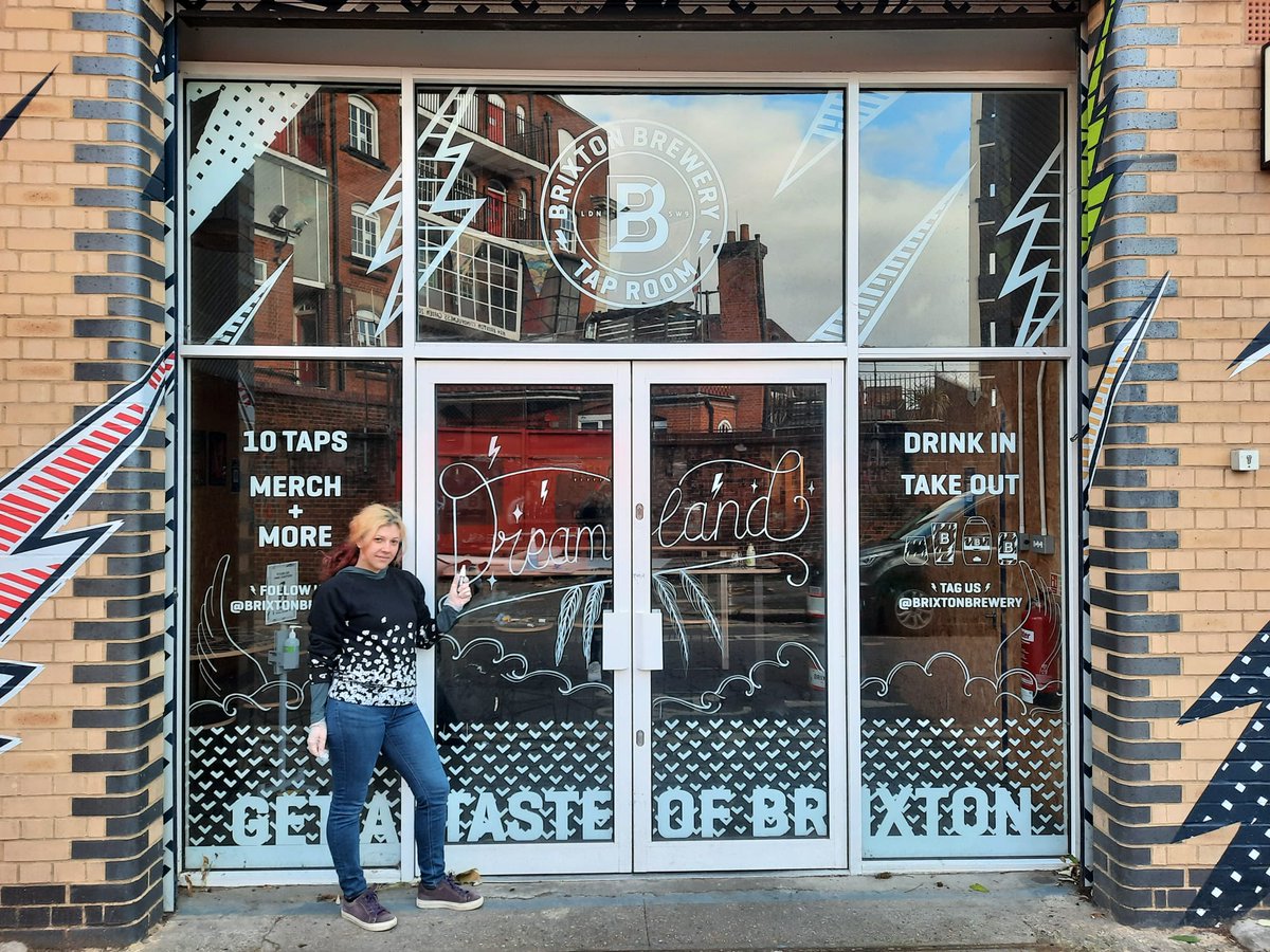 BrixtonProject's tweet image. In collaboration with @BrixtonBid we commissioned local artists to add some festive art to the windows of different Brixton businesses🎨!  

Here are a few images of the artwork created you’ll see across Brixton.

#WindowLettering #WindowArt #Brixton #BrixtonSmallBusiness #Art