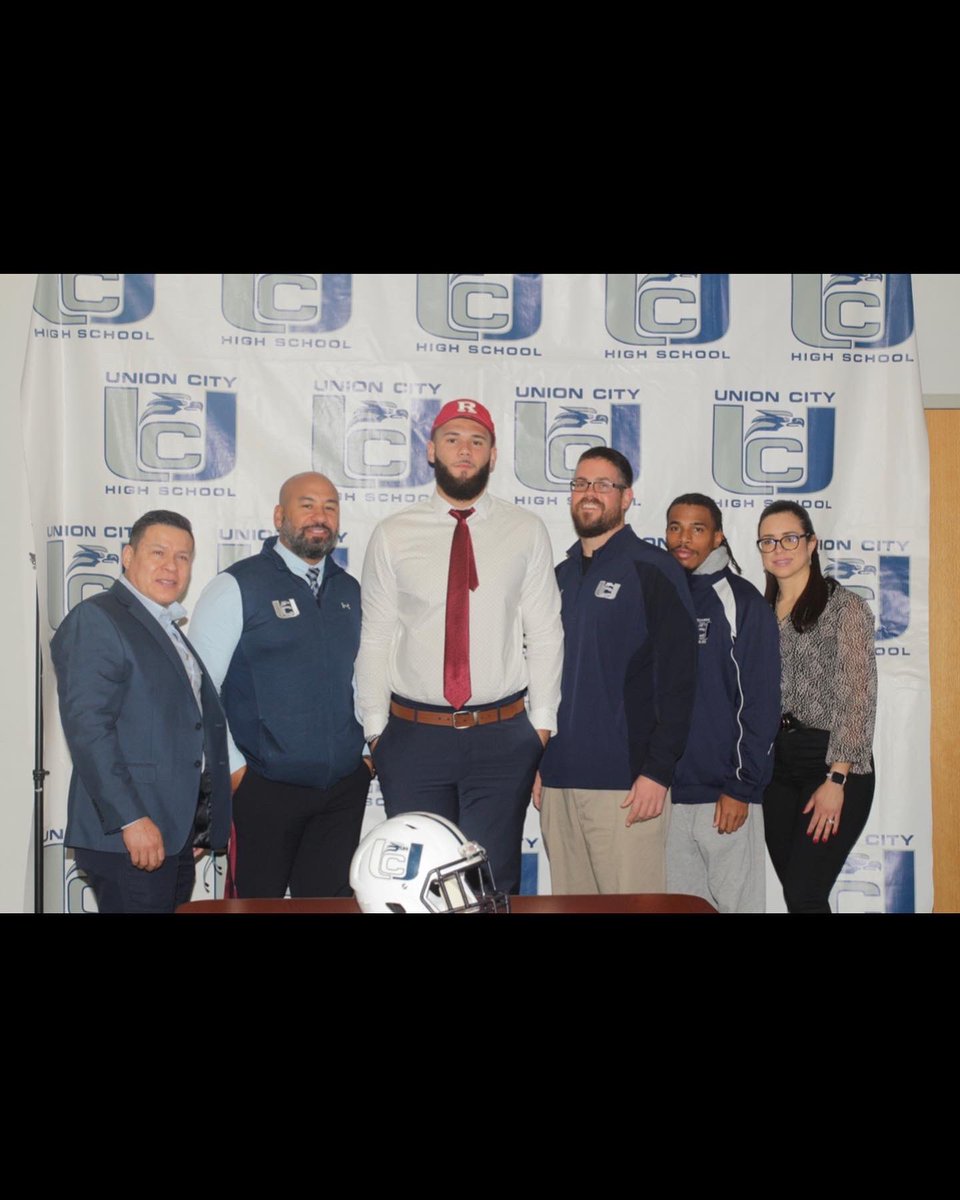 ChrisJohnsen77's tweet photo. Signing day for @NelsonMonegro77 @RFootball @UCFOOTBALLNJ https://t.co/mJbyqtwOr3