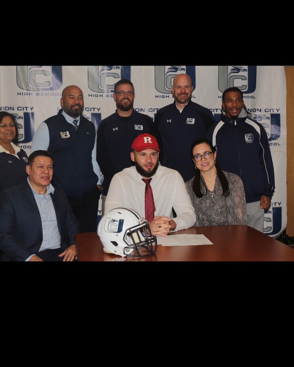 ChrisJohnsen77's tweet photo. Signing day for @NelsonMonegro77 @RFootball @UCFOOTBALLNJ https://t.co/mJbyqtwOr3