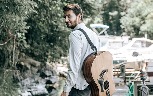 We figured out some of your weekend plans for you!  Fat Hill has folk / americana singer-songwriter Luke LeBlanc (<a href="/itlukeslikerain/">Luke LeBlanc</a>) 3 PM - 6 PM on Saturday.  No admission fee for this cozy afternoon show.  For more info:  bit.ly/3ysoLLd