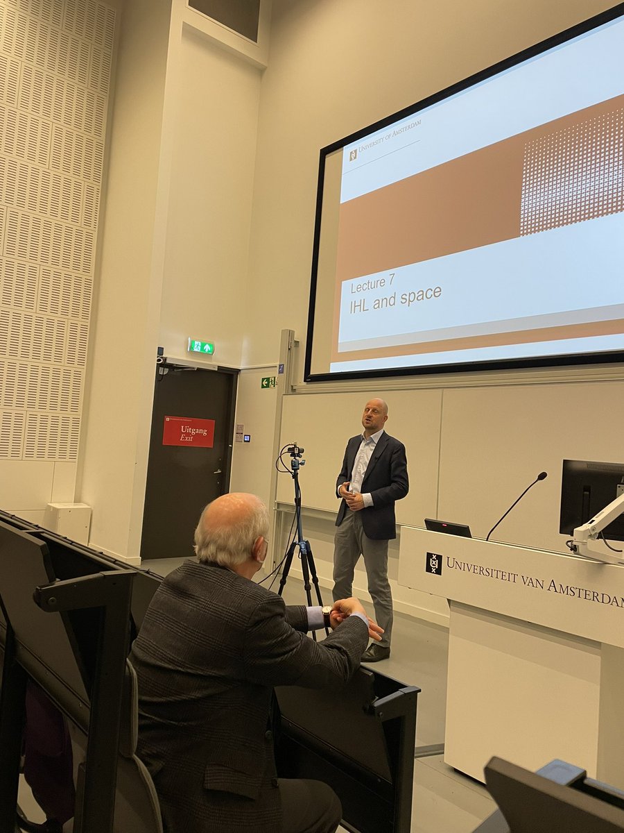 JeroenCBoo's tweet image. The last IHL lecture at @UvA_Amsterdam for this year, on future warfare and IHL: prof Zwanenburg on outer space; prof Gill on cyber and I get to close with some remarks on #autonomousweaponssystems. Time flies when you’re having fun!