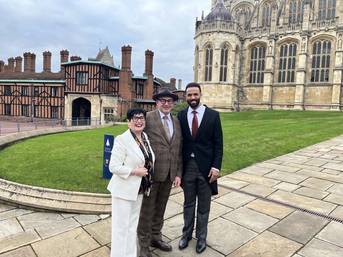 Well that was a great day out! ⁦@JohnMDArcy⁩ OBE was in good company today, we followed Sir ⁦@LewisHamilton into Windsor Castle and walked out with ⁦@CraigDavid⁩ MBE - a real gentleman #TimetoParty 🥂