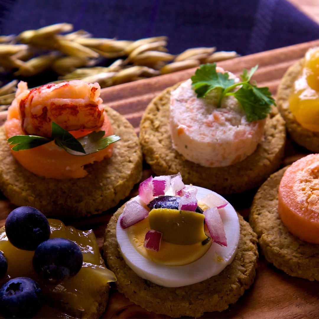 StockansOatcake's tweet photo. Want to impress your guests at your next festive party? Why not create a selection of canapés with our #HandBaked Mini #Oatcakes. From crab pâté and prawns to lemon curd and blueberries, we've no shortage of ideas over on our website. 🦀🦐🍋🫐 https://t.co/groc92AvWF