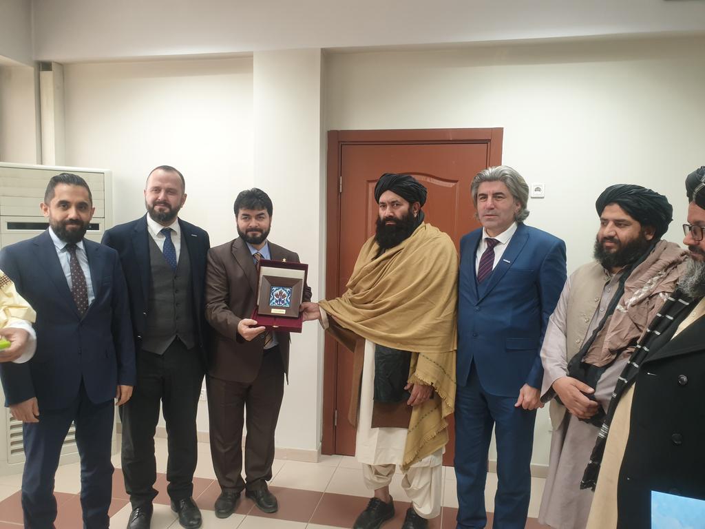 QariYunusRashid's tweet photo. Minister of Rural Rehabilitation &amp; Development #MRRD of the Islamic Emirate of Afghanistan met with Members of #MUSIAD (Turkish Independent Industrialists’ &amp; Businessmen’s Association) today.
Important discussions were held in the meeting about investment in #Afghanistan
@MUSIAD https://t.co/WgrenSVYHT