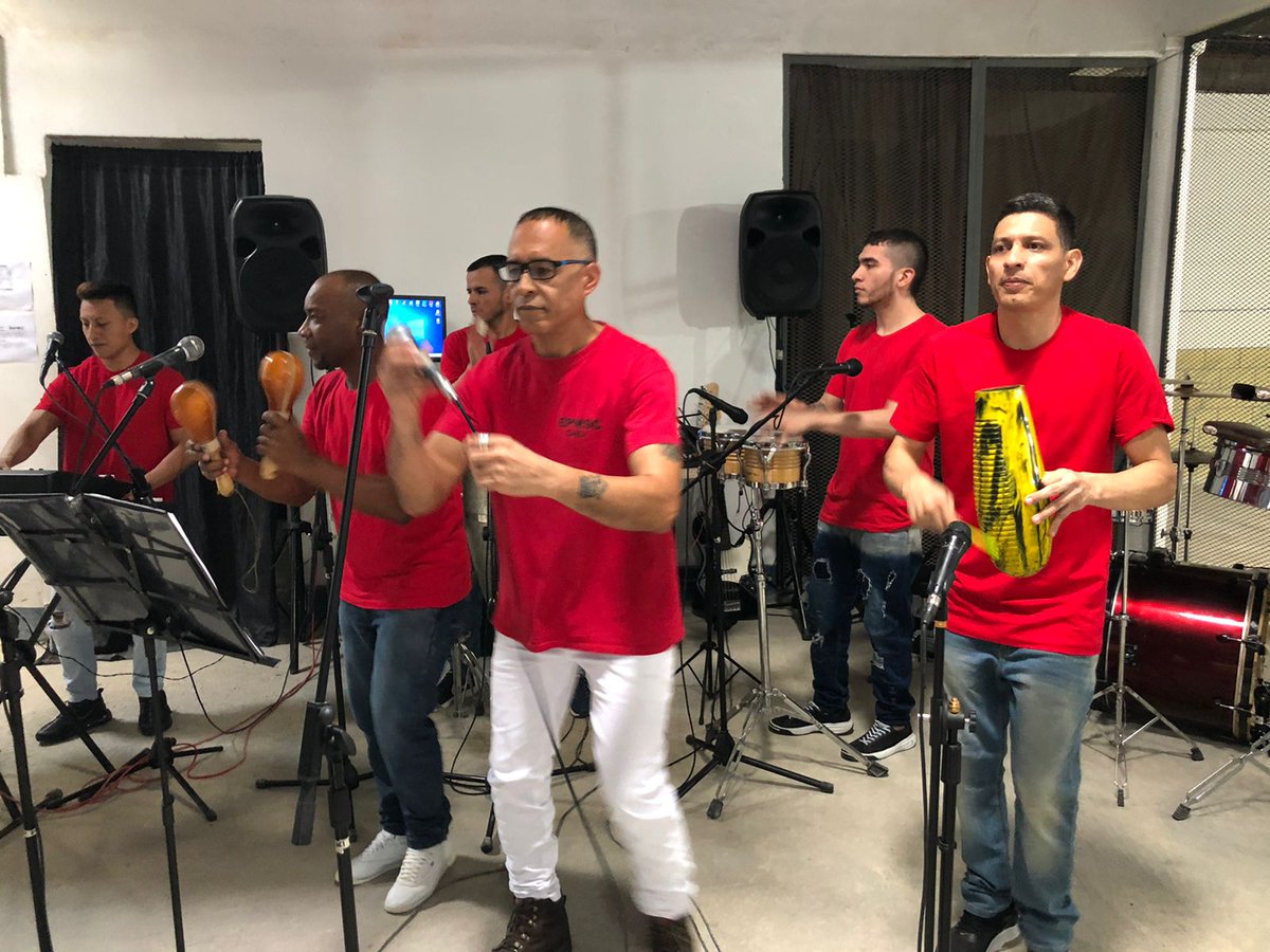 INPEC Colombia (@inpec_colombia) on Twitter photo Al Establecimiento Carcelario de Cali, llegan el <a href="/MinjusticiaCo/">MinJusticia Colombia</a> <a href="/WilsonRuizO/">Wilson Ruiz Orejuela</a> y el <a href="/DInpec/">Director General INPEC</a> para acompañar a Son de Villa en el lanzamiento de la #FeriadeCali2021 Al Establecimiento Carcelario de Cali, llegan el <a href="/MinjusticiaCo/">MinJusticia Colombia</a> <a href="/WilsonRuizO/">Wilson Ruiz Orejuela</a> y el <a href="/DInpec/">Director General INPEC</a> para acompañar a Son de Villa en el lanzamiento de la #FeriadeCali2021
