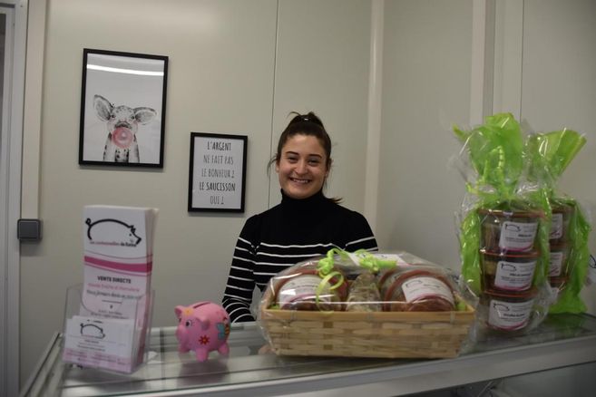 À Charrin, le commerce "Les Cochonnailles de Karine" sur la bonne pente

lejdc.fr/charrin-58300/…