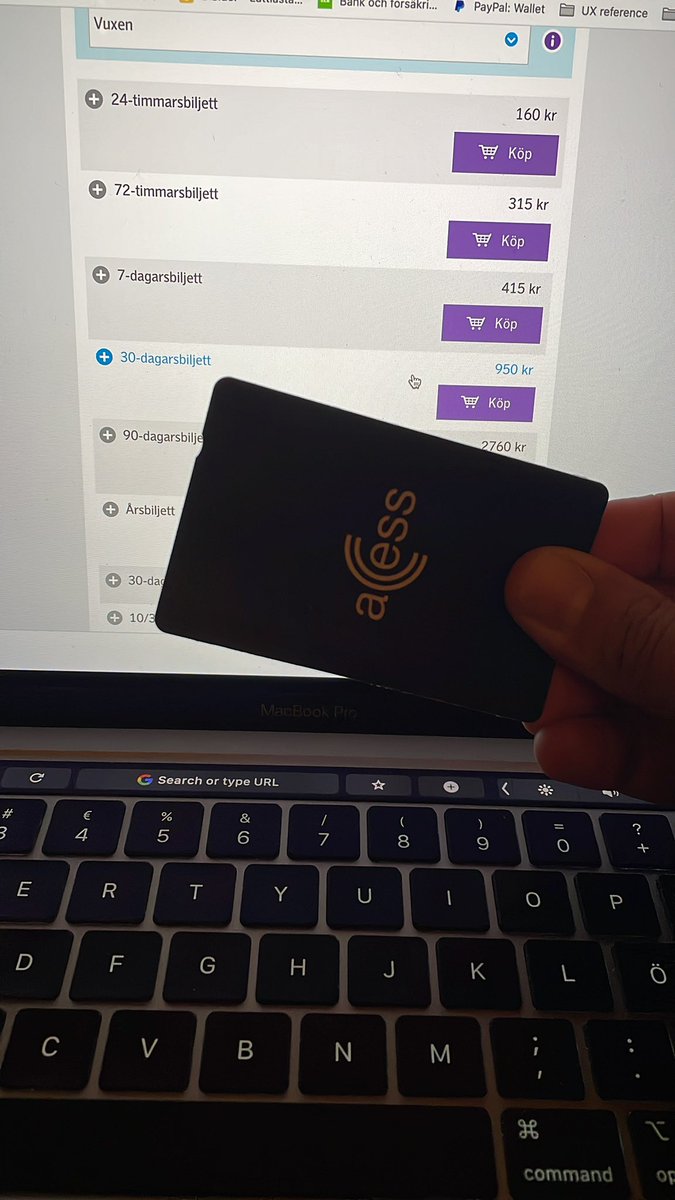AdrianCave's tweet photo. @hilmuj Si lo pagas la tarjeta es una multa por 1.500 coronas (150$ aprox) https://t.co/4iTgbBbBb6