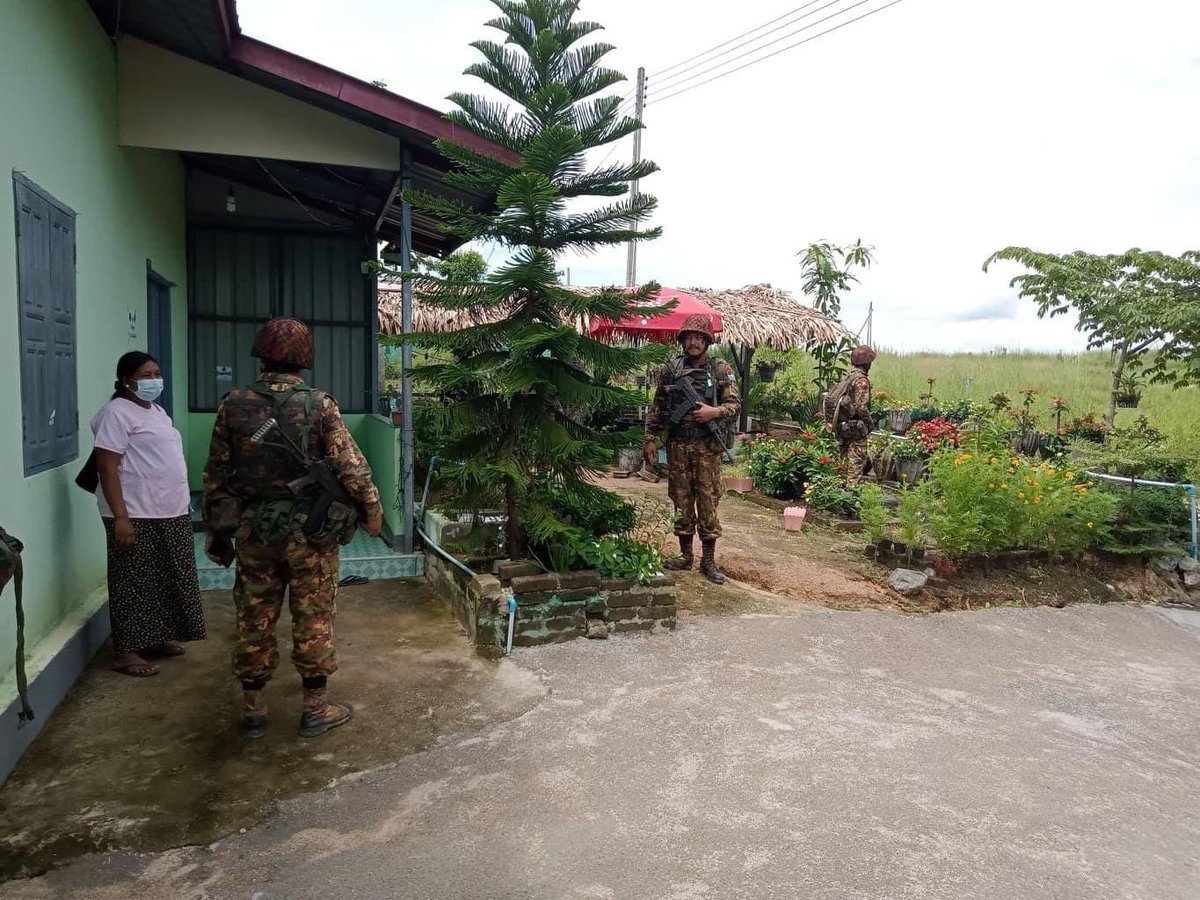 Lay Kay Kaw has been under attack by the Burmese military’s troops today. More than a thousand people are displaced. They need food, medicines and clothes. Please help the people of Lay Kay Kaw by donating and sharing the link below. Thank you.

phanfoundation.org/appeal-for-idp…