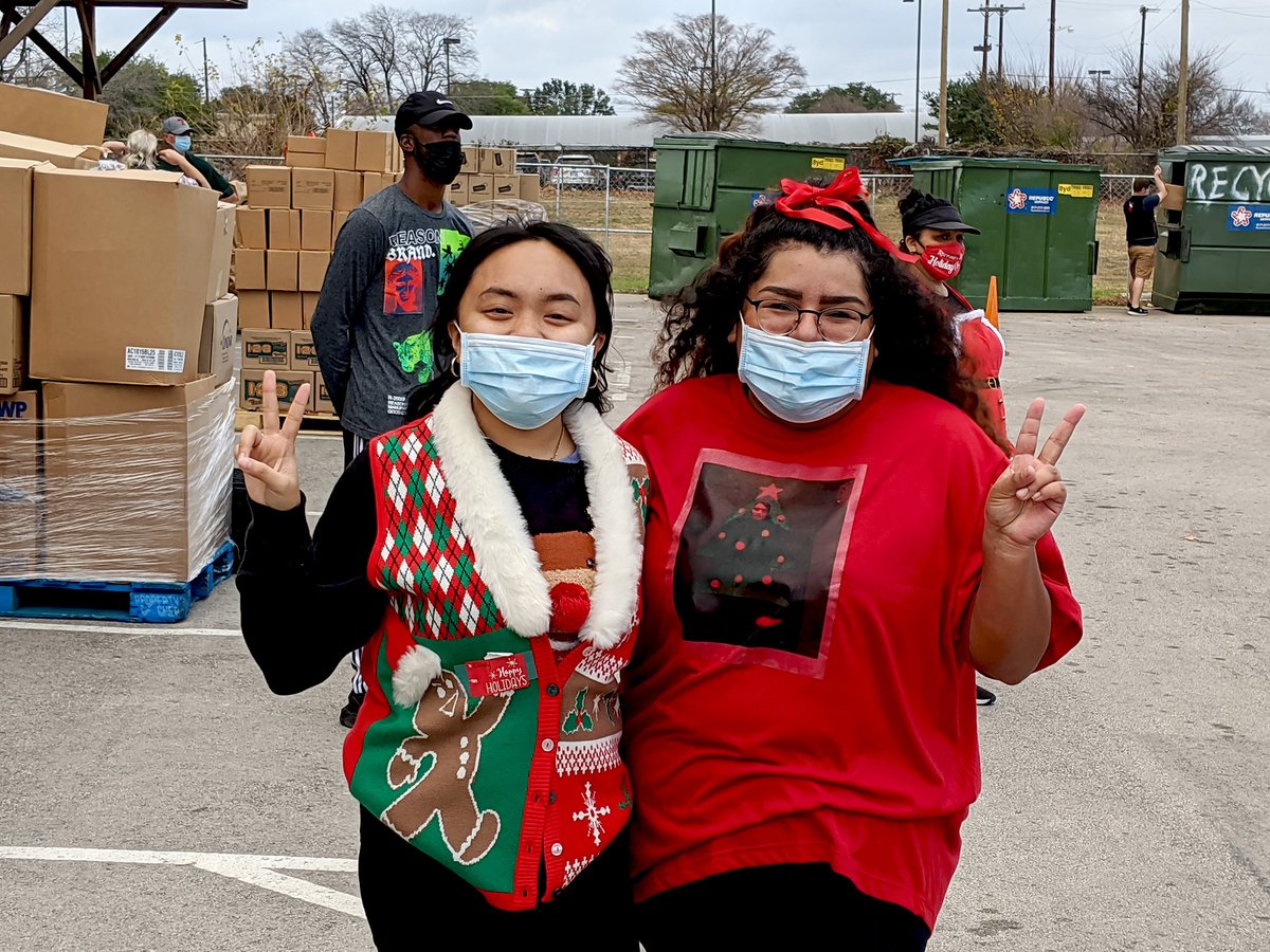 WeHelpArlington's tweet photo. Arlington Charities is getting in a festive spirit for our annual holiday food distribution. Our staff and volunteers are decked out in their best holiday attire to spread joy to over 800 families in need.

We hope you make like Hawaiian Santa and have a very happy holidays! https://t.co/YoEKmfZTc6
