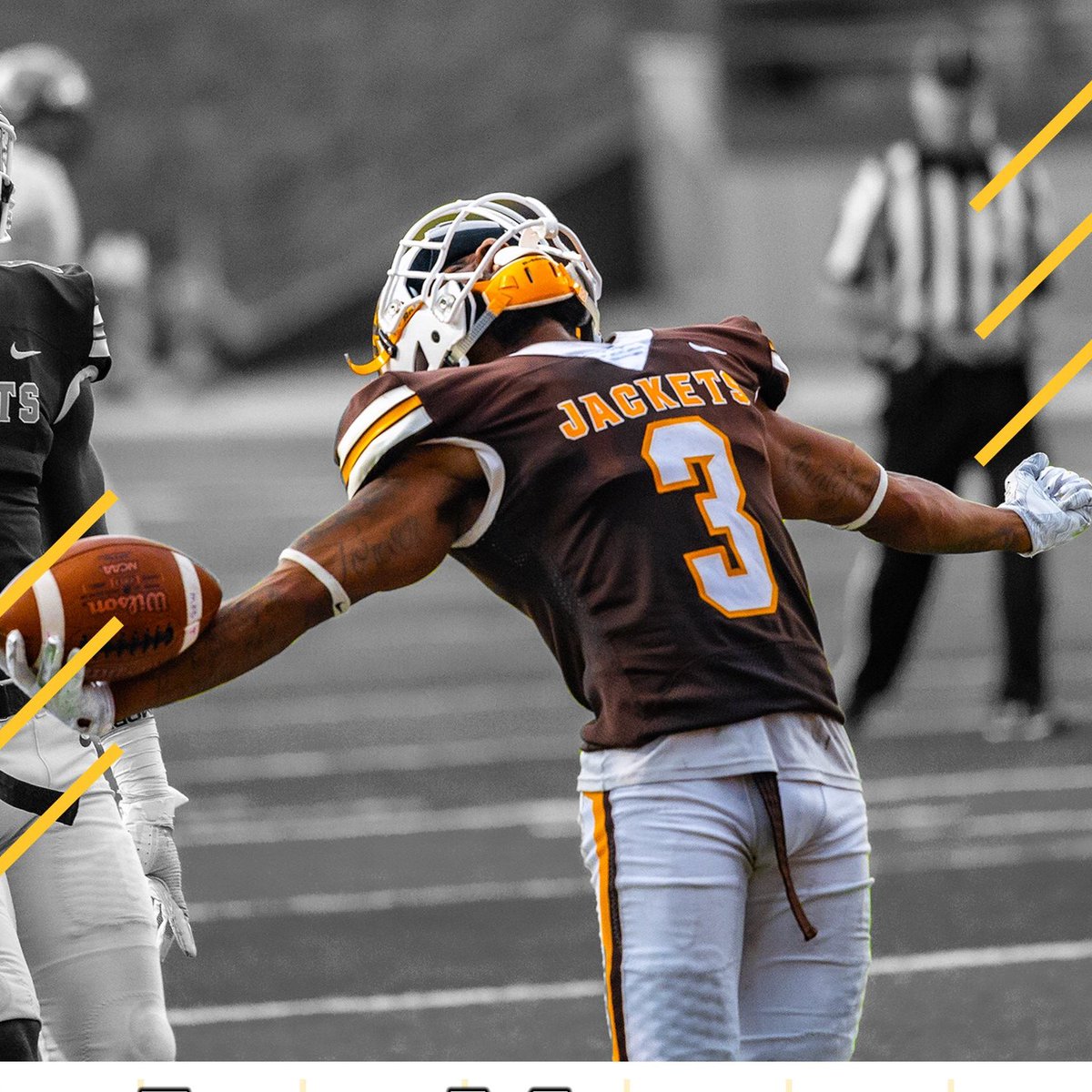 WaltonRecruits's tweet photo. NEW OFFER! 2022 DB @CadeThompson19 thankful @BWYJFootball offered! #EmptyTheTank #BWvsEVERYBODY
https://t.co/3NRDrvMetQ
https://t.co/lJqg2r01aA https://t.co/C2FU8puiR4