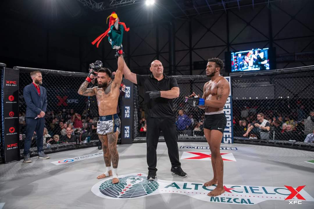 Top prospect <a href="/MandoGoes4Gold/">Mando™</a> made a Hexagon debut to remember at #YoungGuns4 on FOX Sports 2 as he climbs to 6-1 in his #XFCMMA battle! #mma #XFC #XFCMMA #Youngguns4