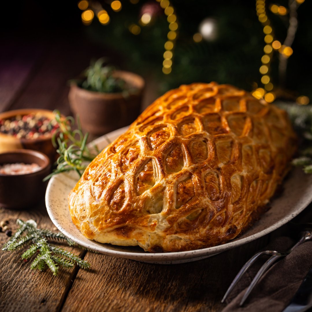 Our Holiday Feast is back, featuring an incredible spread for any festive fare! 🎄

Pick up your own on Dec. 24th and 25th with everything you need to celebrate the season at home!

Visit equalpartsevents.ca to pre-order now!

#HamOnt #holidayseason