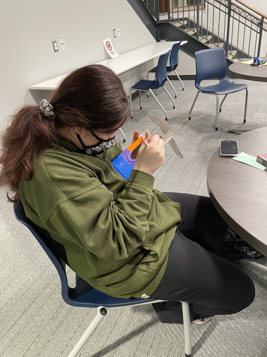 JTCentralLib's tweet image. Thank you to our book club members for joining us for our last meeting of the semester. We finished working on our custom book ends and discussed some interesting books. Have a wonderful winter break and happy reading, Steelmen!📚💙💛