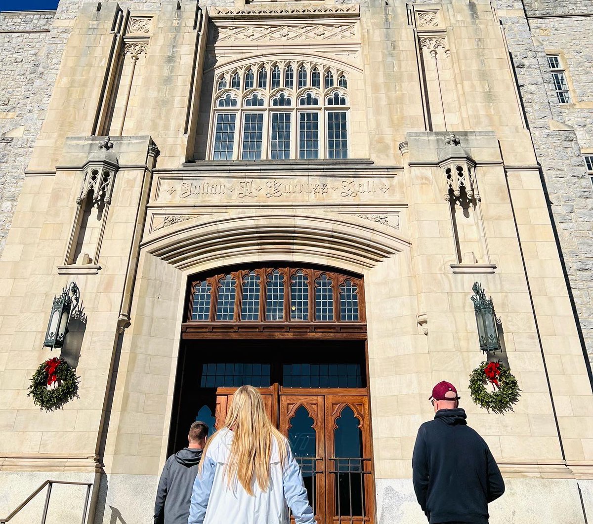 Emma Mazzarone tweet media