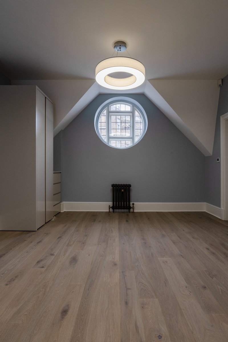 HertfordFloor's tweet photo. Stunning photos by @washbrooke - a job we did in the city...🌆
London home...Luxurious flooring, sure does look pretty...😍
#photography #flooring #supportingsmallbusinesses #quickstep #dusky #london #parquet #home #bigproject #makehome #hertfordflooring 
🏡🧡🏡🧡🏡🧡🏡🧡🏡 https://t.co/nGOSp01f2l