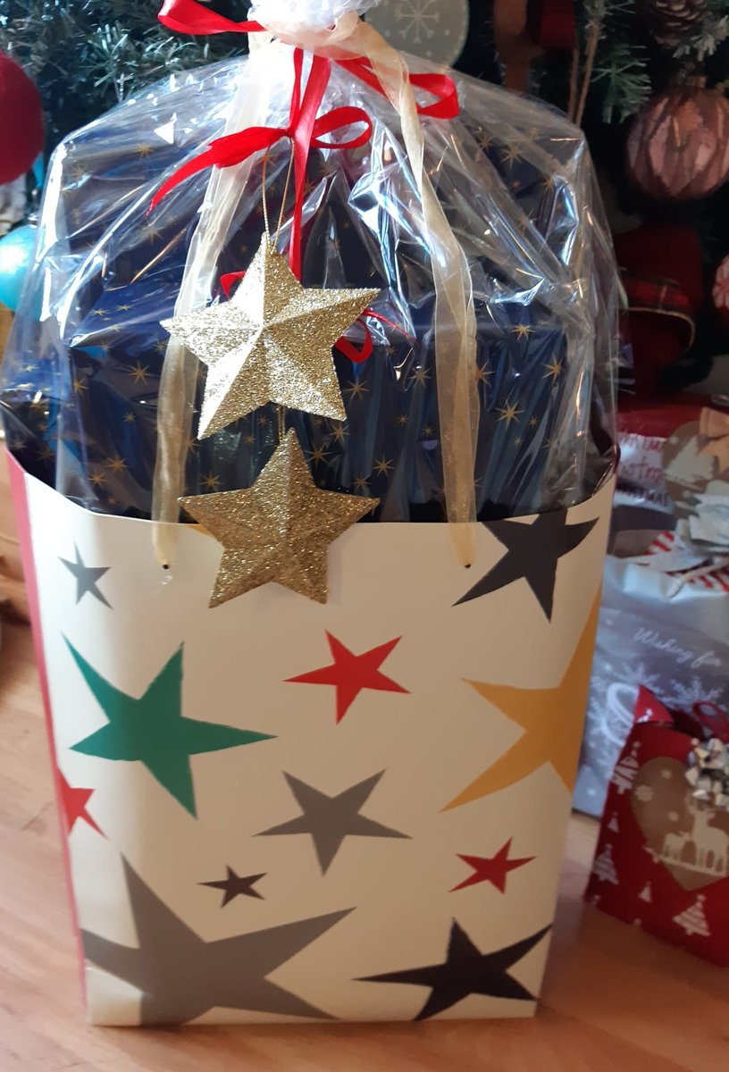 Sadly we dont have funds to give unlimited #DecemberWishes this yr but good news we can deliver 1 special Wish &amp; our LDIA Elf is visiting <a href="/MileCross/">Mile Cross Primary</a>  Primary School tomorrow to surprise a little girl.We'll deliver #newyear #wishes &amp; our #BoxinDayDip as always will help fund this