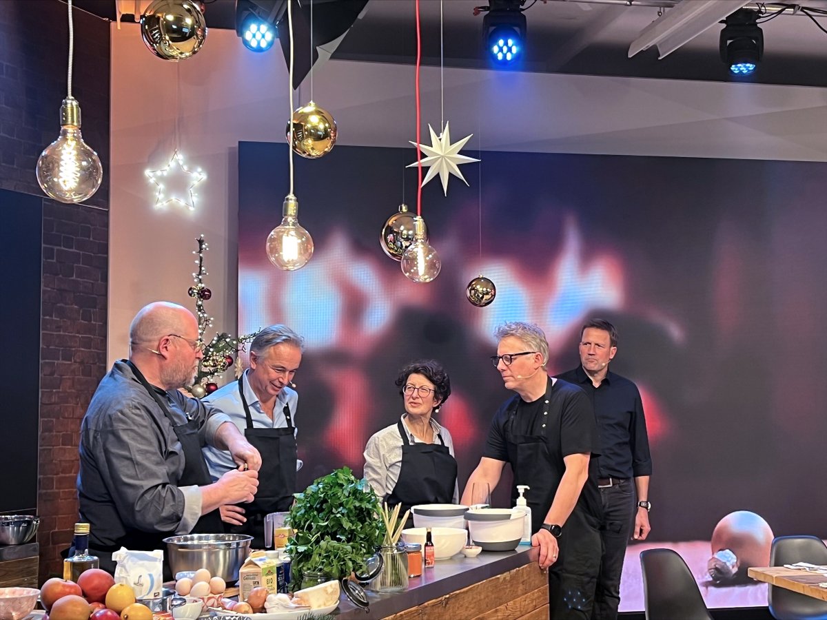 BioNTech_Group's tweet photo. We celebrated #TeamBioNTech at our virtual Christmas party. Our colleagues received a meal kit to cook dinner with at home while watching a few colleagues who cooked live in a studio. Thank you to Özlem, Sierk, Jens and Ryan who were rockin’ around the pots and pans! https://t.co/XKWlMd1MuZ