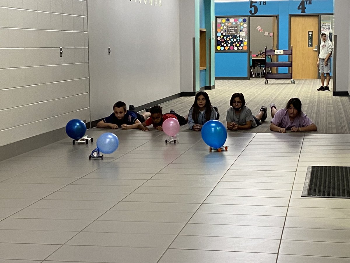 It’s balloon racer day!!! <a href="/MahaffeyKISD/">Mahaffey Elementary</a> <a href="/KleinISDscience/">Klein ISD Science</a>