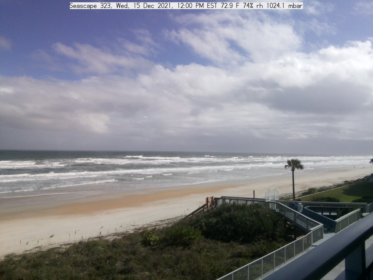 Beach view from Seascape Towers Unit 323, New Smryna Beach, FL  
Wed, 15 Dec 2021, 12:00 PM EST
72.9°F
74% rh
1024.1 mbar