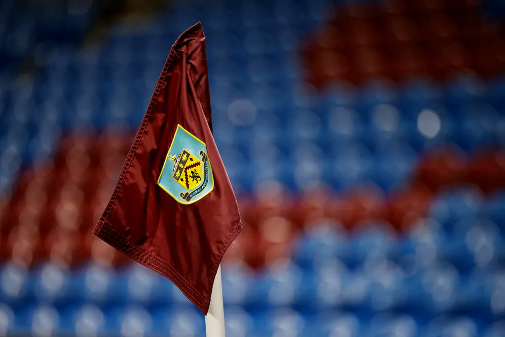 idextratime's tweet photo. 🚨 BREAKING: Pertandingan Burnley vs. Watford malam ini resmi ditunda karena outbreak COVID-19 dalam squad Watford.

Semoga lekas pulih semuanya.. 😔 https://t.co/1XCDMS4bLc