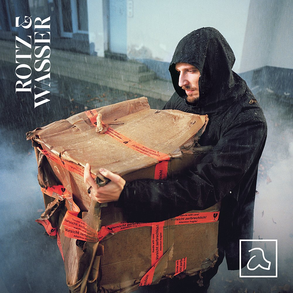 Das kommt jetzt vielleicht etwas überraschend, aber ich bringe ein Album raus.

"Rotz &amp; Wasser" erscheint am 25.03.2022 und kann jetzt vorbestellt werden:
alligatoah.lnk.to/rotzundwasser

Foto: Nation of Zoom