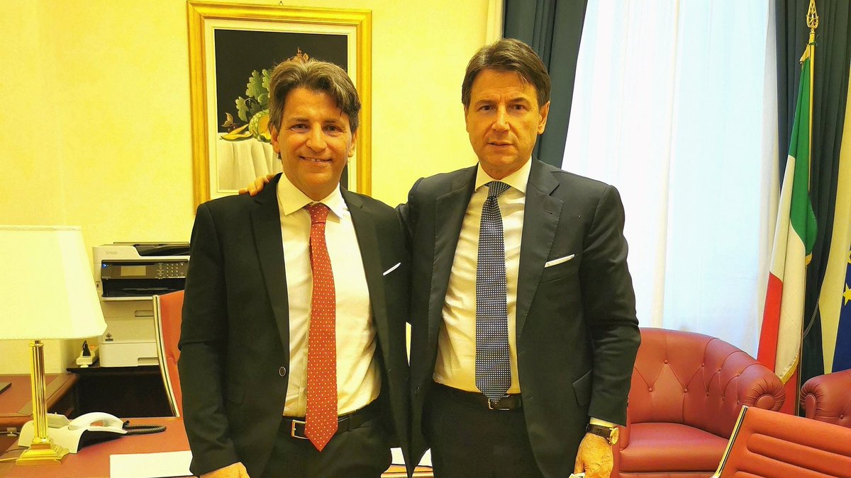 Gianluca Ferrara (@gianluc_ferrara) on Twitter photo Oggi ho incontrato il presidente <a href="/GiuseppeConteIT/">Giuseppe Conte</a> , abbiamo avuto modo di parlare e scambiarci opinioni su diversi argomenti. #M5S <a href="/Mov5Stelle/">MoVimento 5 Stelle</a>
Leggi tutto e condividi: Oggi ho incontrato il presidente <a href="/GiuseppeConteIT/">Giuseppe Conte</a> , abbiamo avuto modo di parlare e scambiarci opinioni su diversi argomenti. #M5S <a href="/Mov5Stelle/">MoVimento 5 Stelle</a>
Leggi tutto e condividi: