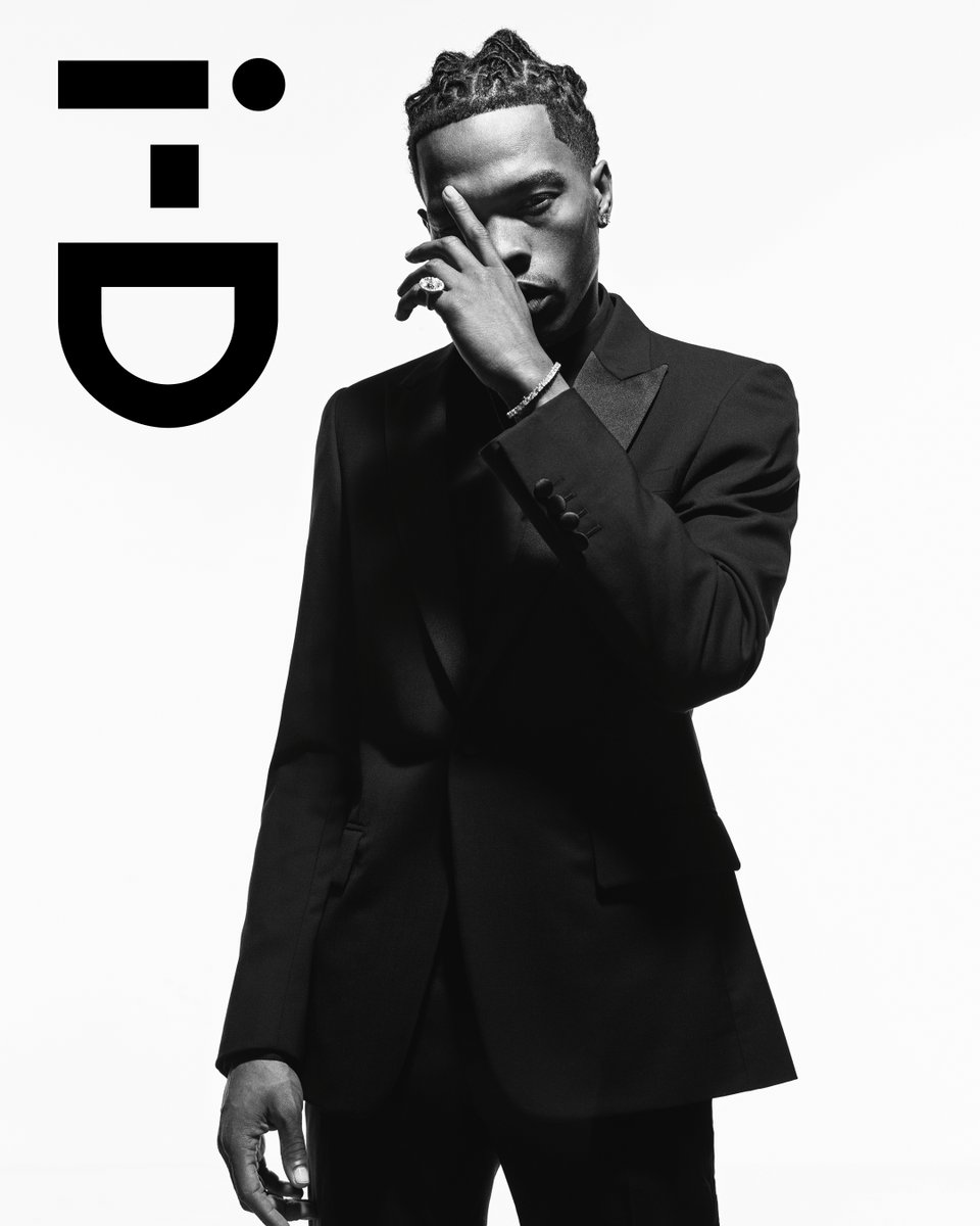 i_D's tweet image. .@lilbaby4PF stars on the cover of The Out Of The Blue Issue!

The hottest rapper in the world right now chats about growing up in Atlanta, reluctantly entering the music industry and fatherhood: bit.ly/30wKXqY