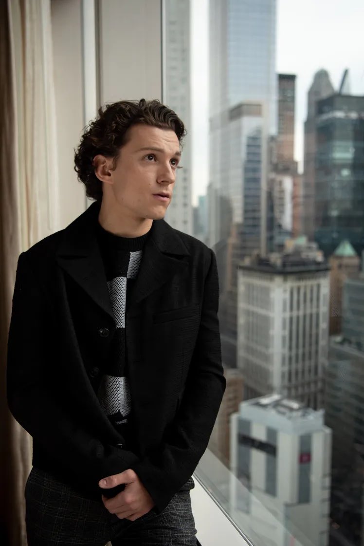 spideyllnd's tweet photo. OKAY THOMAS https://t.co/YTZIht1nJb