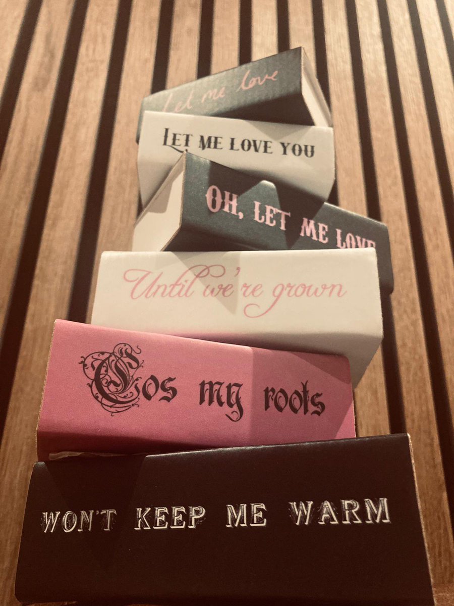 grace davies tweet media