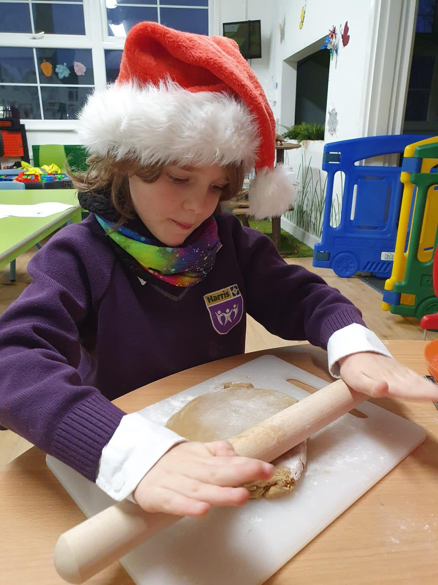 HPA_Philip_Lane's tweet image. Festive gingerbread baking tonight at #HPAPLWrapz - who wants to try one?! @HarrisFed